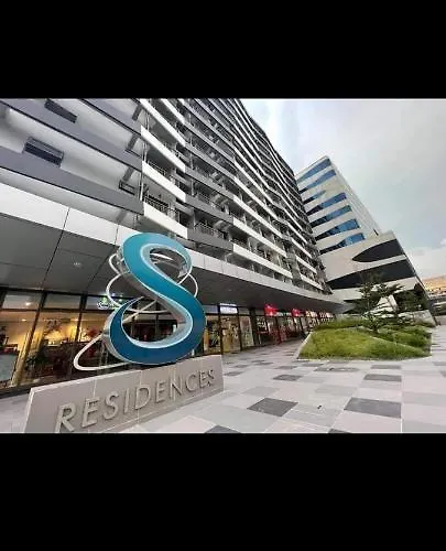 Moa Staycation By Elsie D *